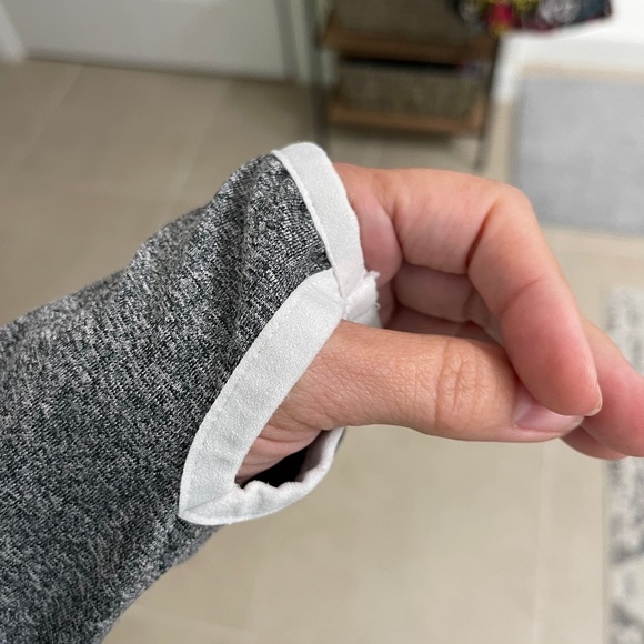 PINK Victoria’s Secret Jacket/pullover - Picture 9 of 10